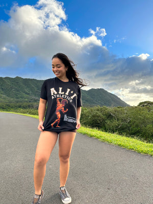 ALIʻI NUI Graphic Tee