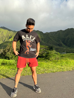 ALIʻI NUI Graphic Tee